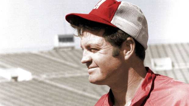 Tom Osborne, Nebraska football coach